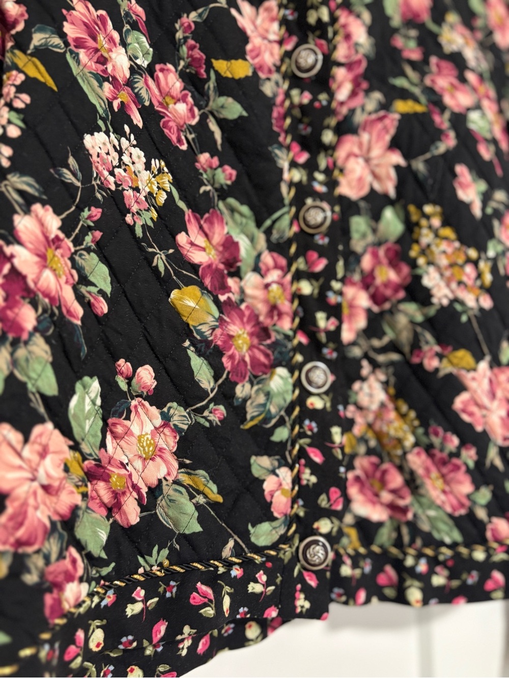 Vintage Floral Quilted Bomber Jacket Black Pink Floral Size Medium - Picture 6 of 12
